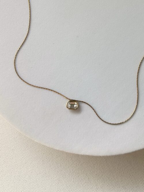 Collar Lia