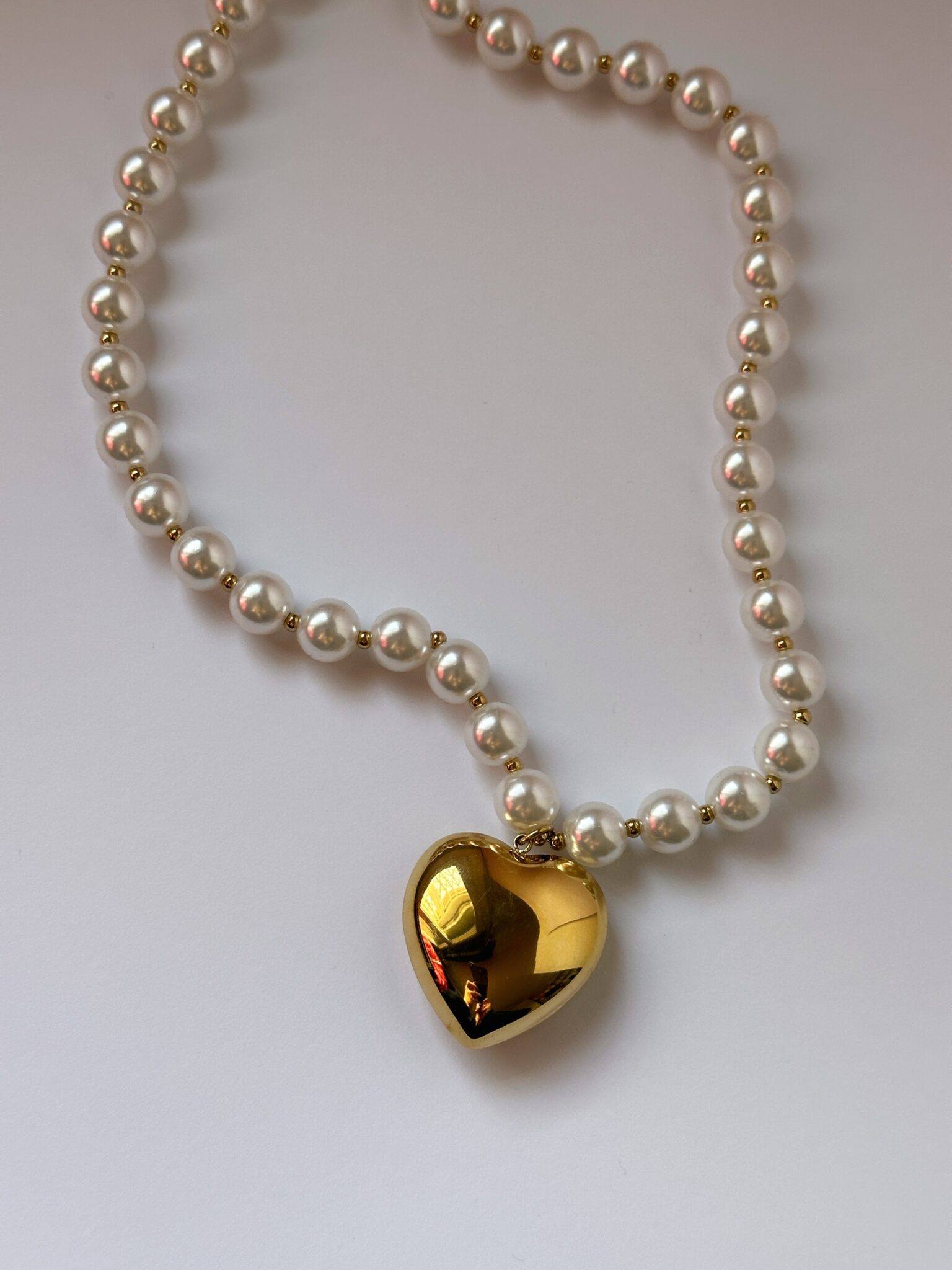 Edited in Tezza with: SONG & Brightness